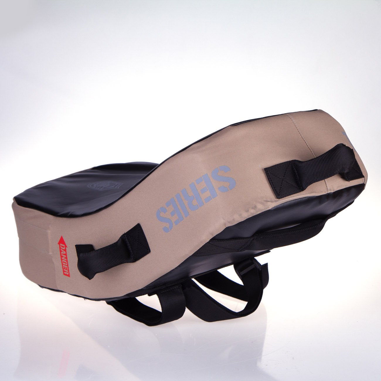 Fighter Kicking Shield - MULTI GRIP - TAKTISCHE SERIE - Wüste