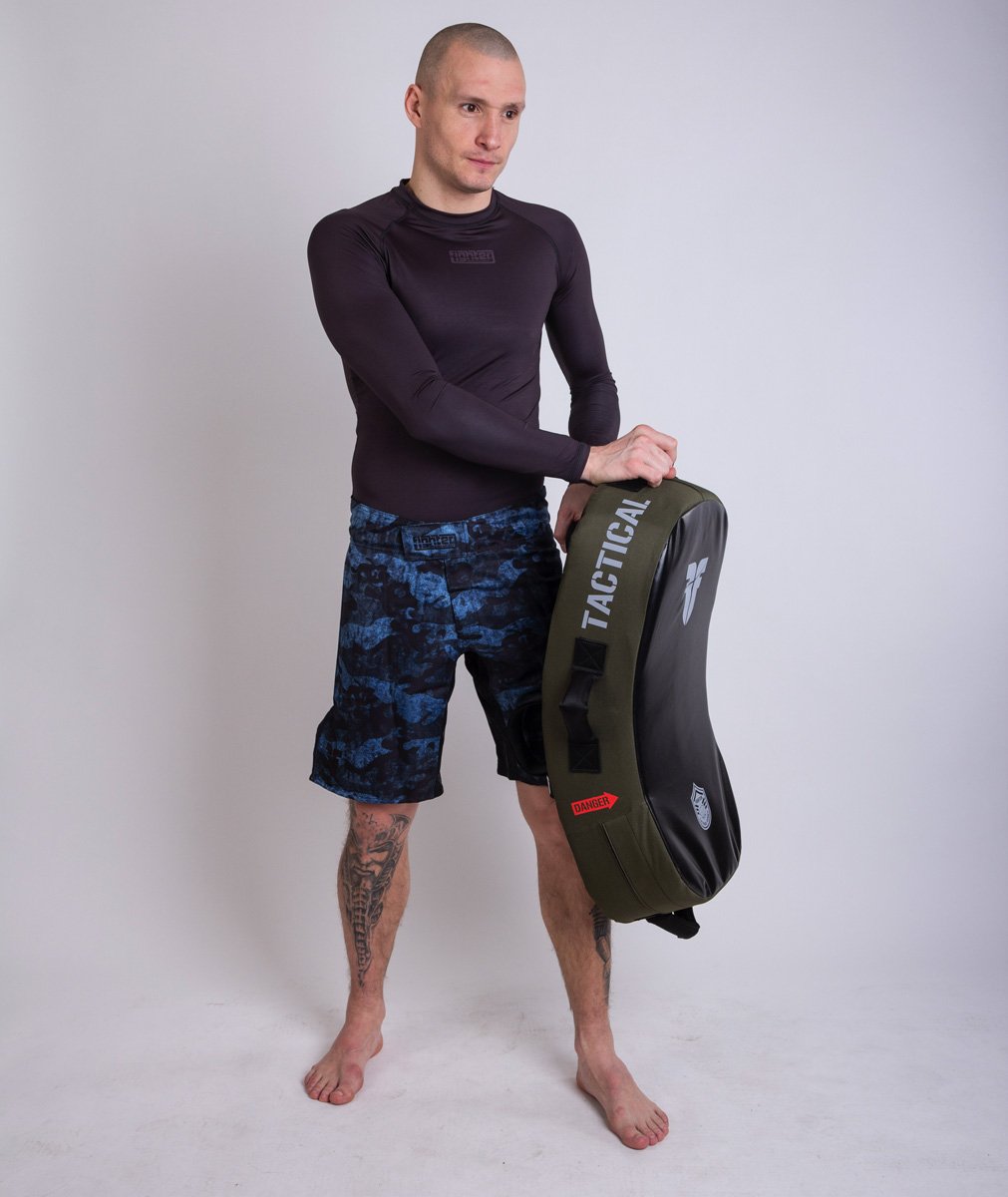 Fighter Kicking Shield - MULTI GRIP - TAKTISCHE SERIE - Grün